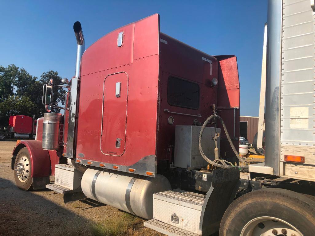 2002 Peterbilt 379