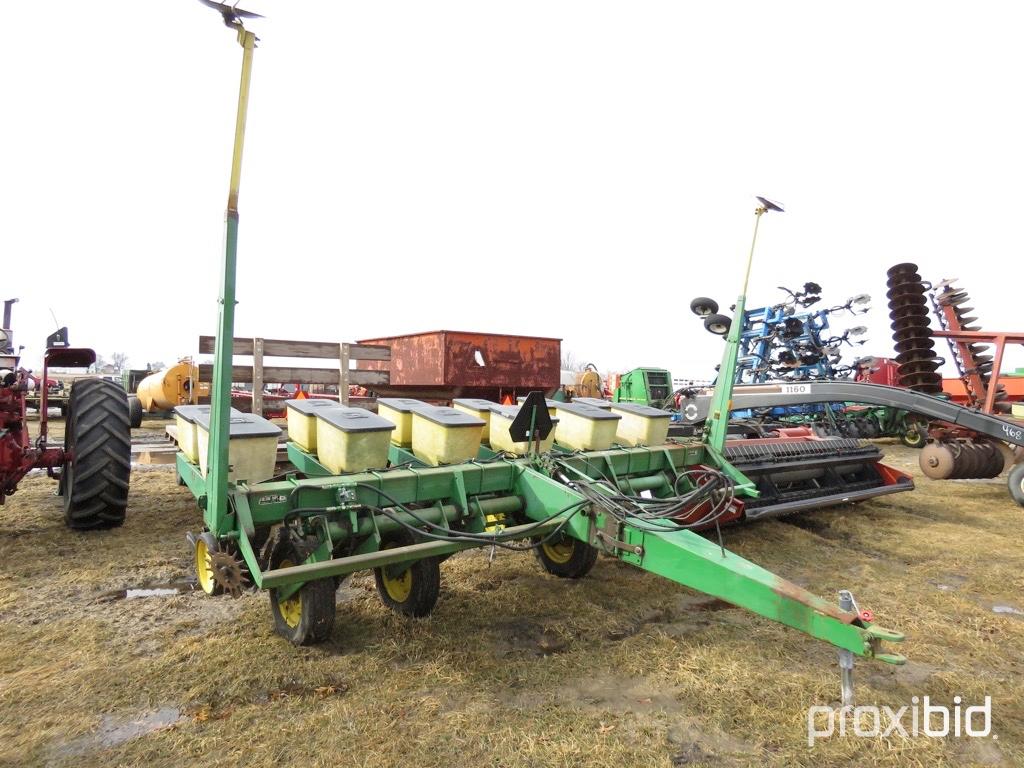 John Deere 7000 6 Row Planter