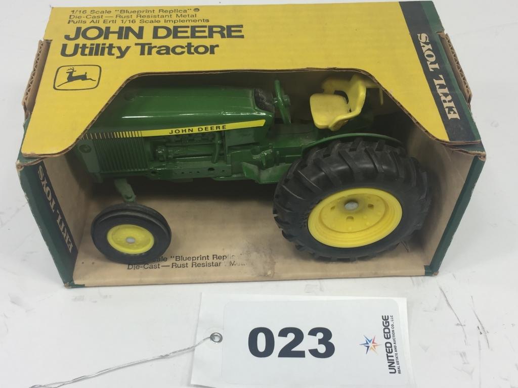 John  Deere utility Tractor