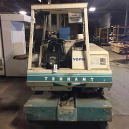 Tennant 550 Industrial Floor scrubber and vacuum