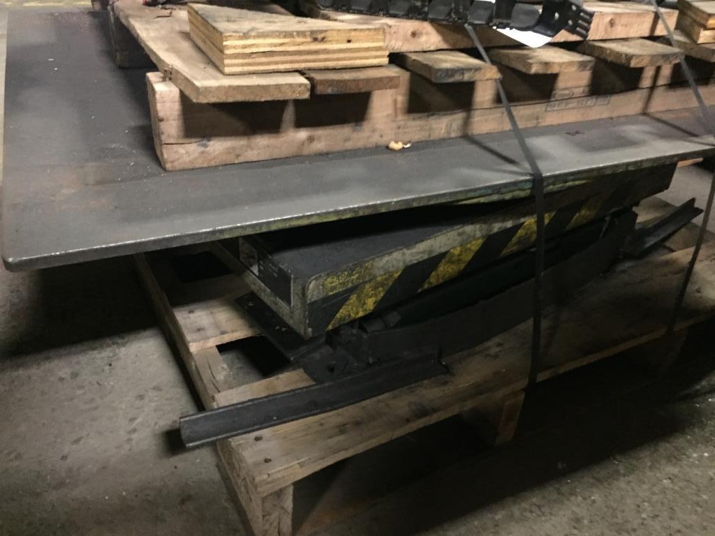 Pallet Wrapping Turntable w/ Hydraulic Lift