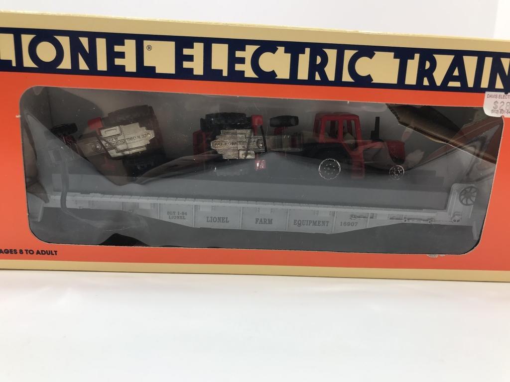 Lionel Flatcar with Farm Tractors 6-16907