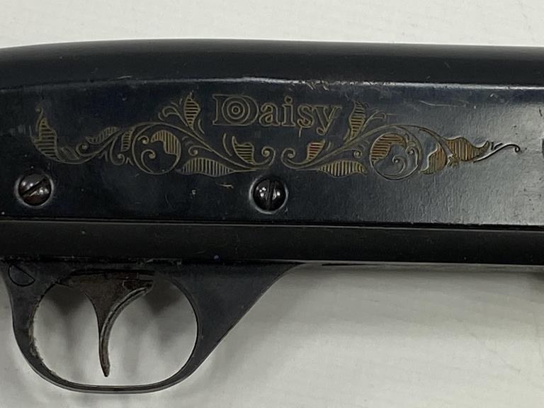 Daisy Heddon Model 572 BB Pump action