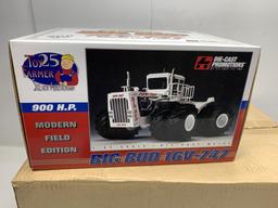 1/32 Big Bud 747 tractor 2 pack 