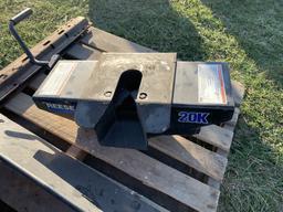 Reese Fifth Wheel Hitch - 20,000 lbs.