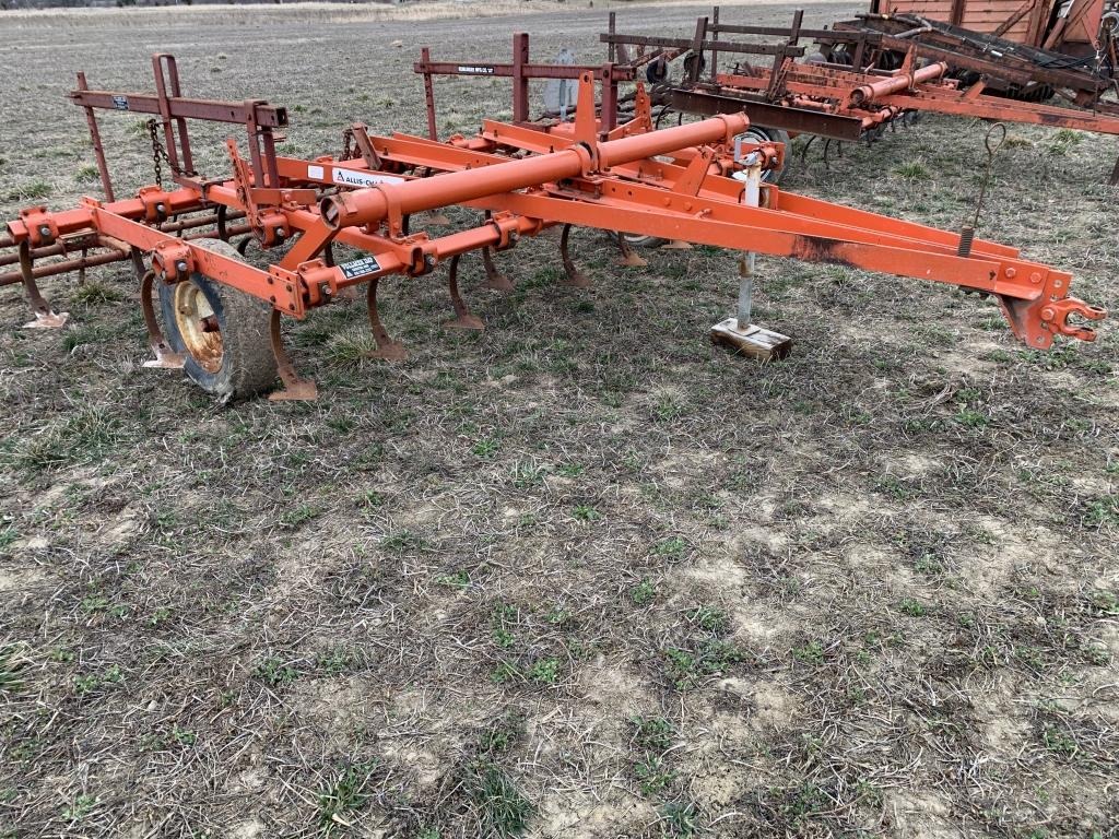 Allis Chalmers 1200-E, 14-ft Field Cultivator