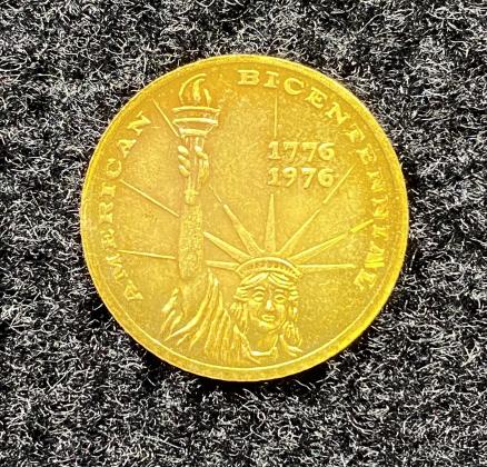 America's Bicentennial Solid Gold Commemorative Medal