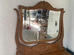 Wood 3-drawer Dresser with Mirror