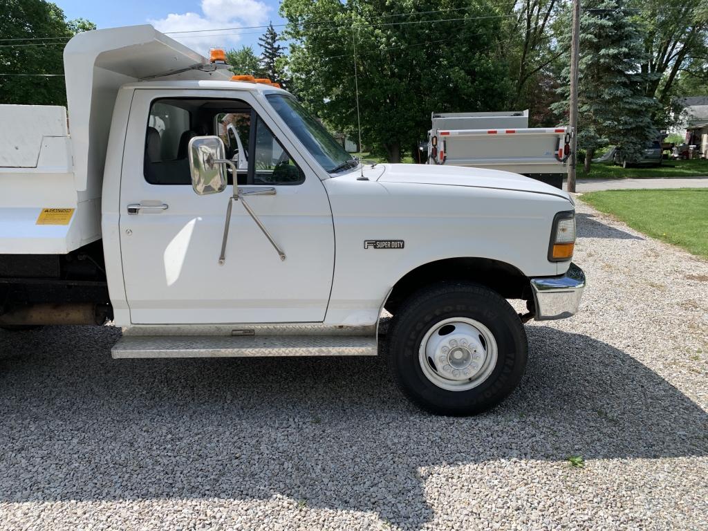 1997 Ford F Super Duty Dump Truck