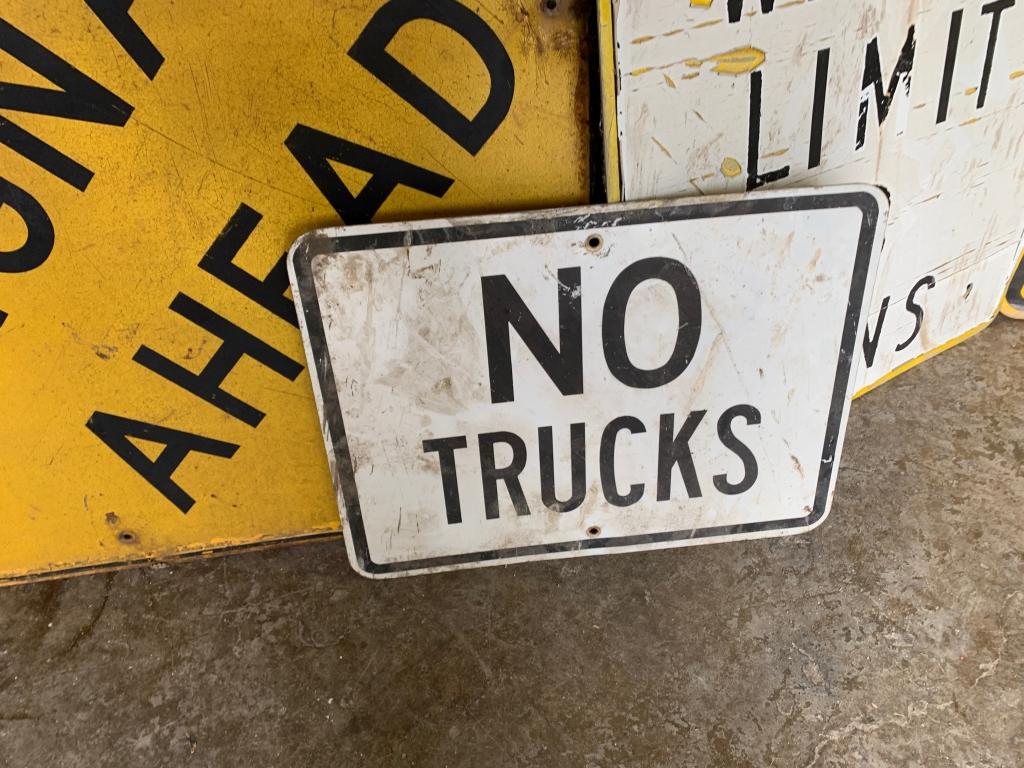 8-road Signs , Bridge, Church, No Trucks