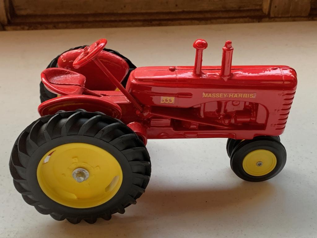 Massey Harris 333, 1/16 Scale