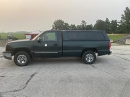 2004 Chevy 1500 Standard Cab Truck w/ Cap