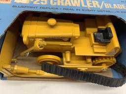 Ertl International TD-25 Crawler/Blade