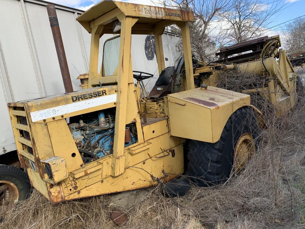 International Harvester 412B Scraper Pan