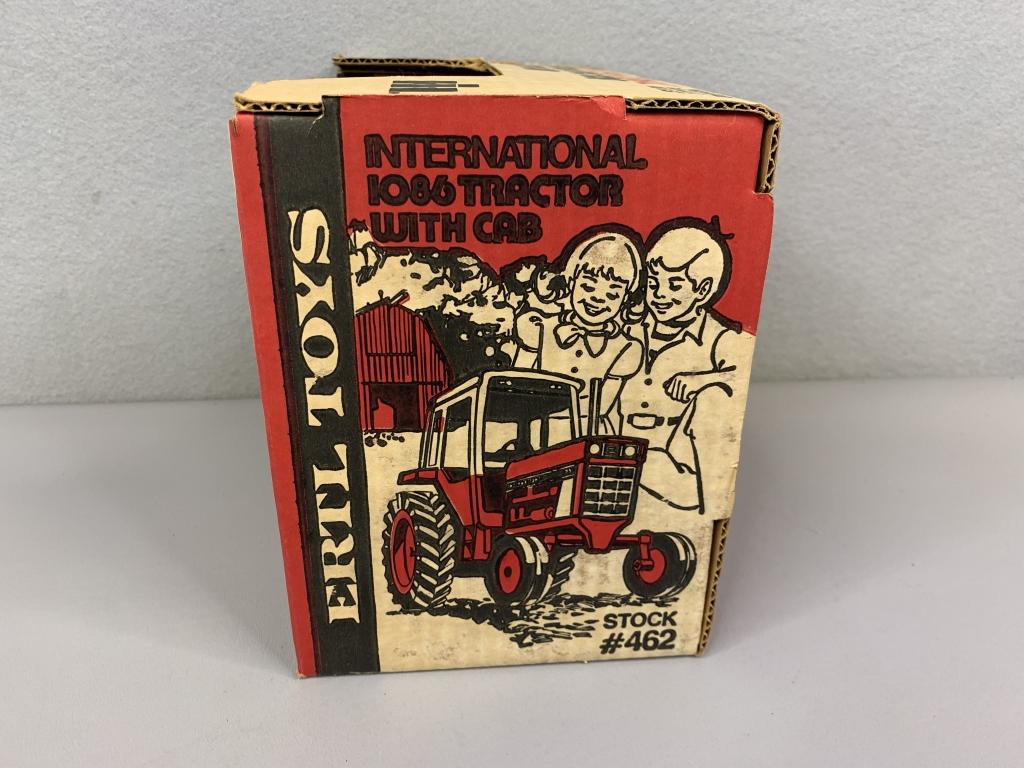 1/16 International 1086 Tractor w/ Cab Ertl