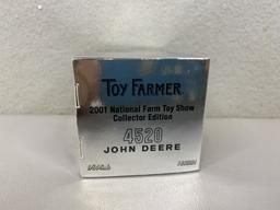 1/64 Toy Farmer John Deere 4520 Tractor