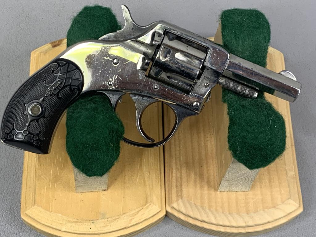 H & R Arms Co. 22 Rimfire Revolver