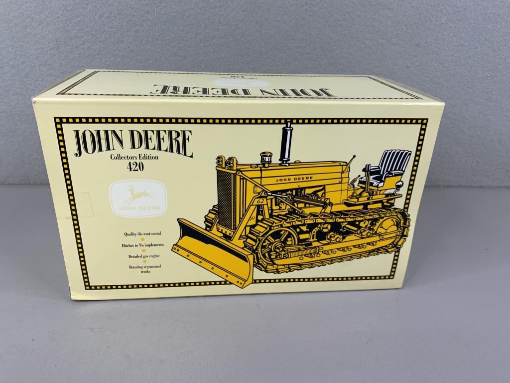 1/16 John Deere 420 Crawler, Ertl