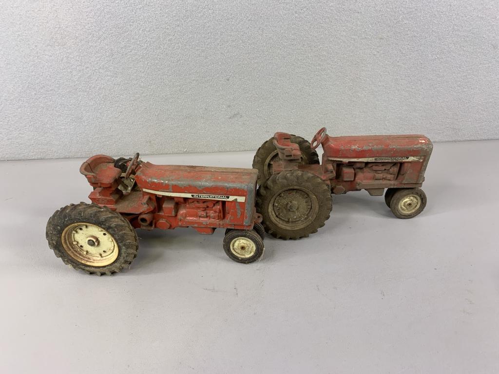 1/16 2 International Tractors, Ertl