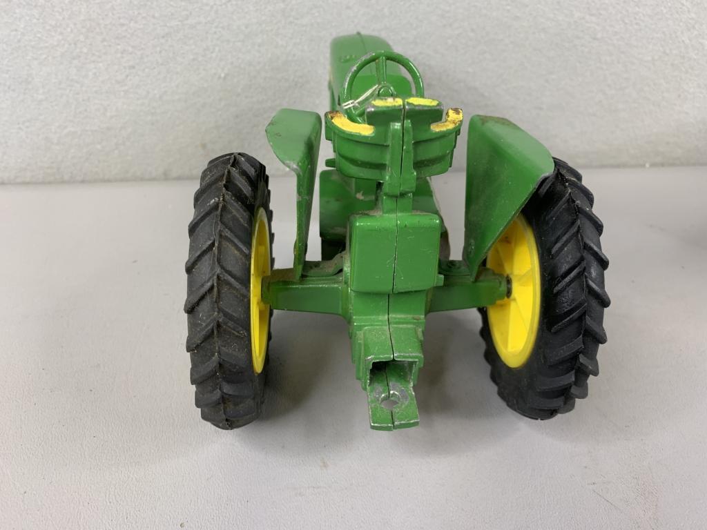 1/16 John Deere Tractor & Wagon