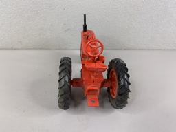 1/16 McCormick Farmall H Tractor, Ertl