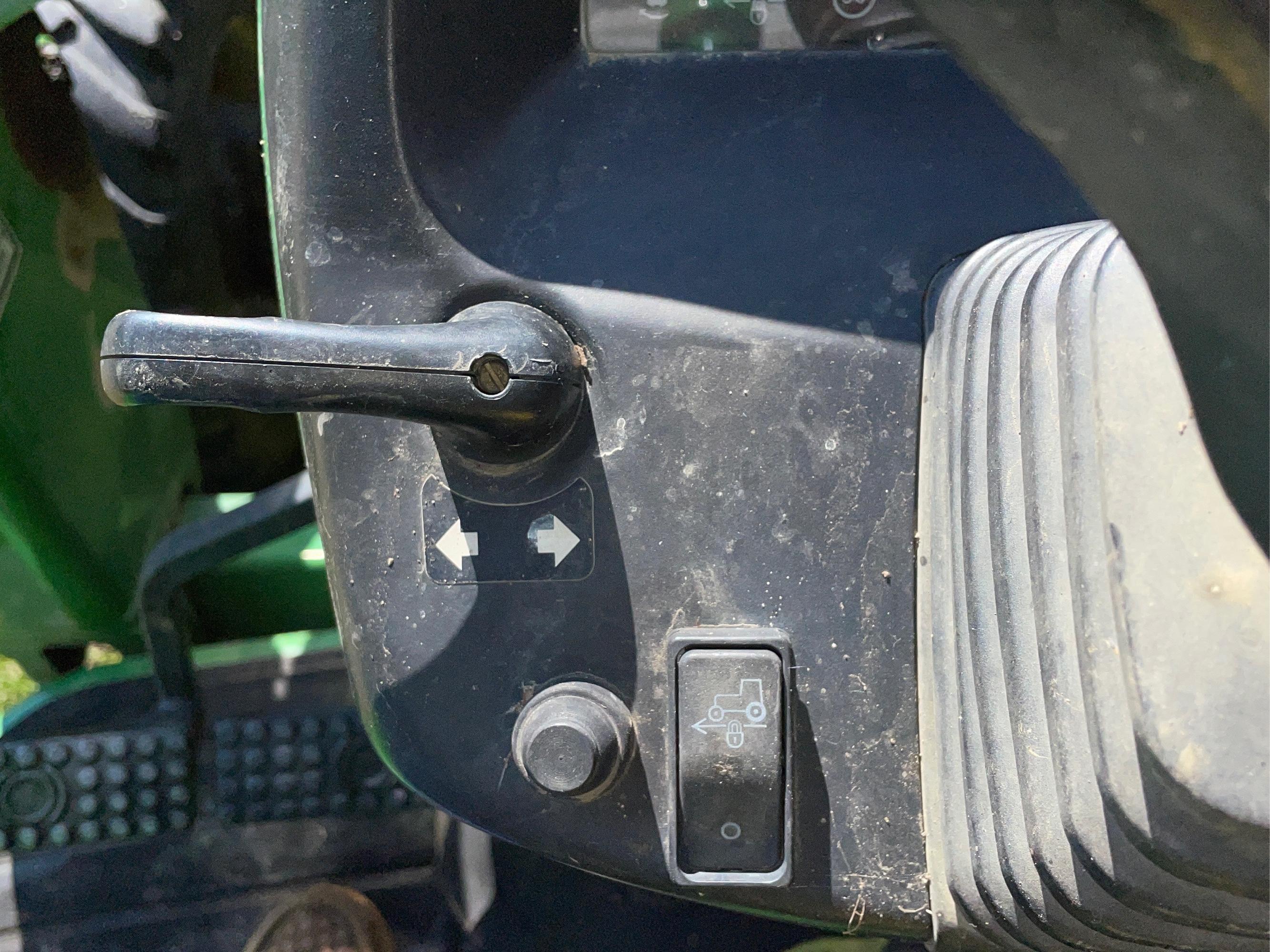 John Deere 4700 MFWD Tractor, w/ JD 460 Loader