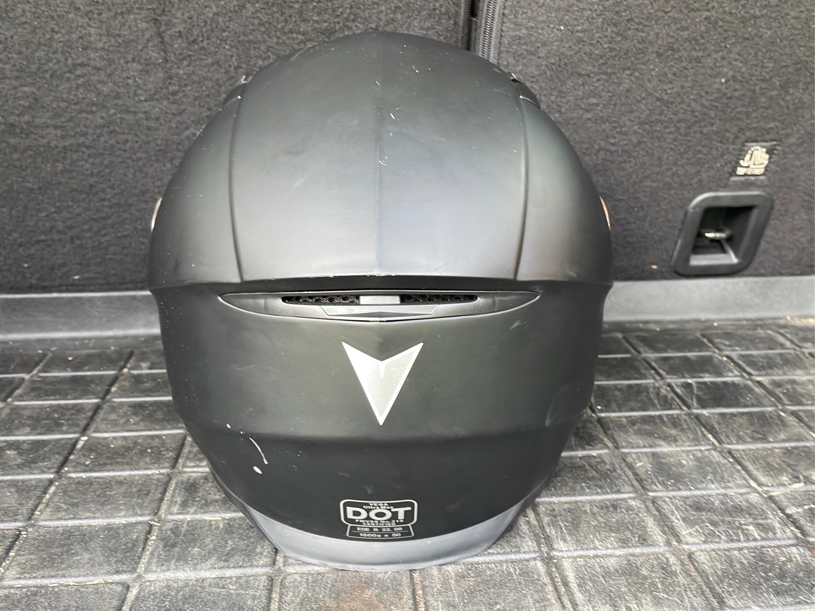 Vega Ultra Max Motorcycle Helmet With Cover, Medium