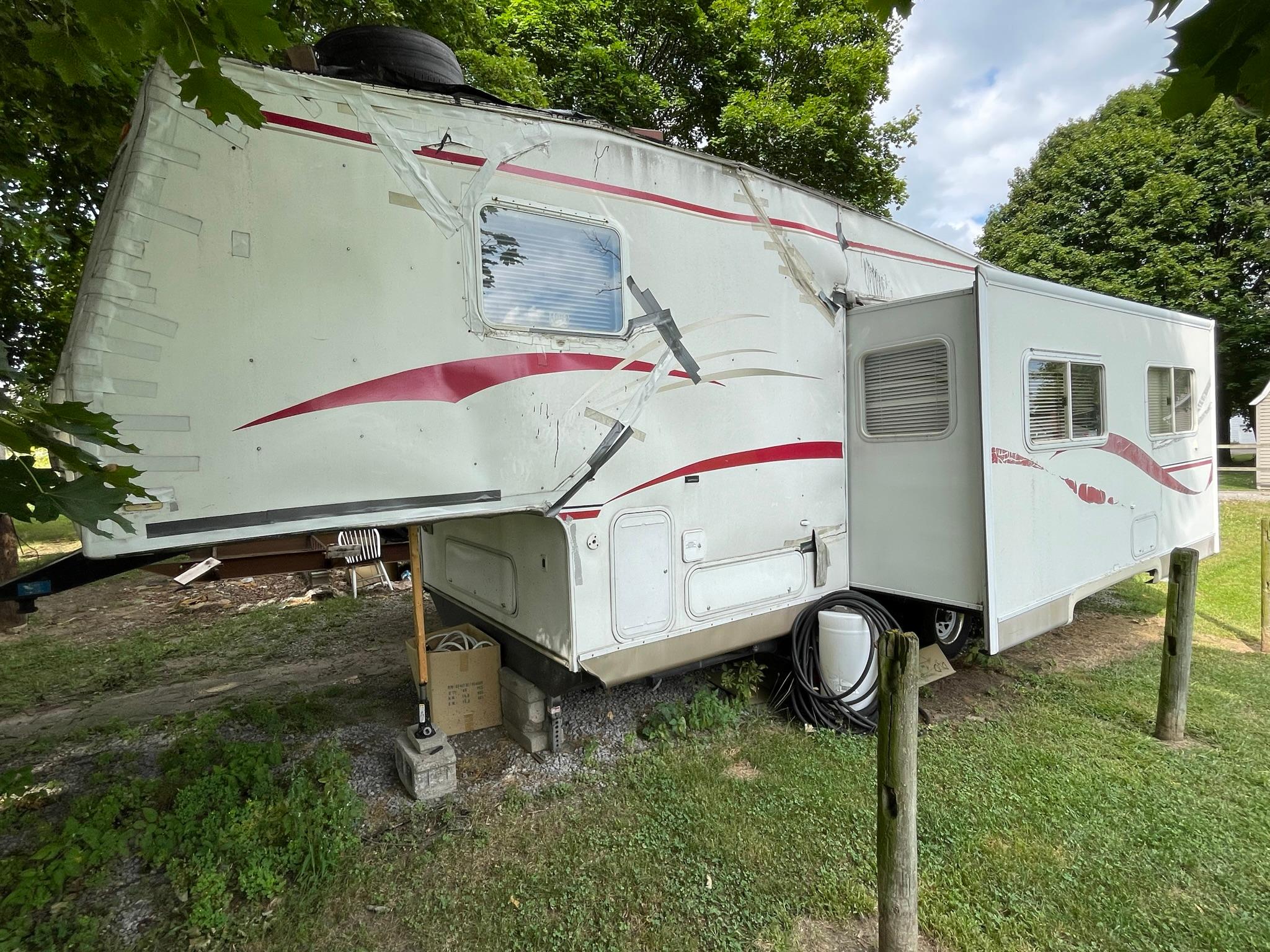 Fleetwood Terry EX 28 5J, Freedom Edition Camper