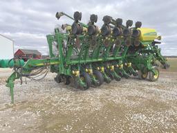 2004 John Deere 1790 32 Row CCS Planter