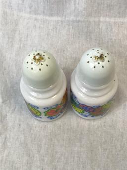 Vintage Mid Century Modern Avon Salt and Pepper Set