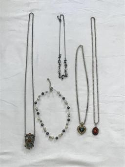 5 Fashion Necklace Jewelry Lot