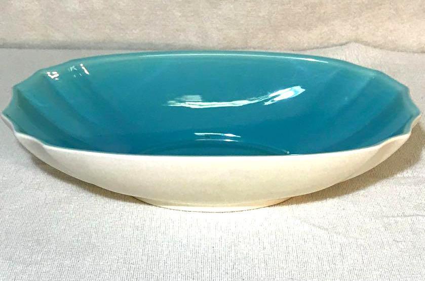 1930's Franciscan Pottery Capistrano Ware Serving Bowl