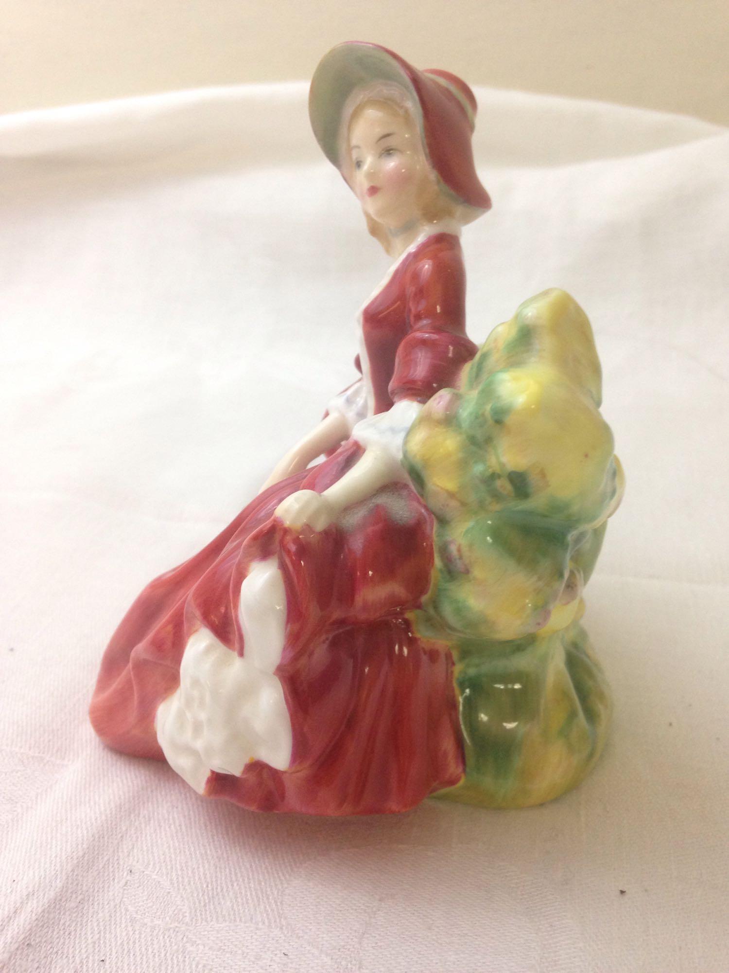 vintage Royal Doulton LYDIA ceramic figurine HN1908