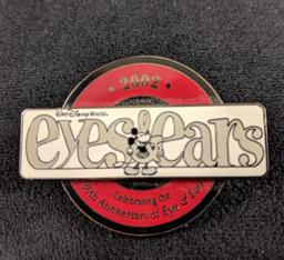Cast Member Exclusive 2002 Eyes And Ears Pin