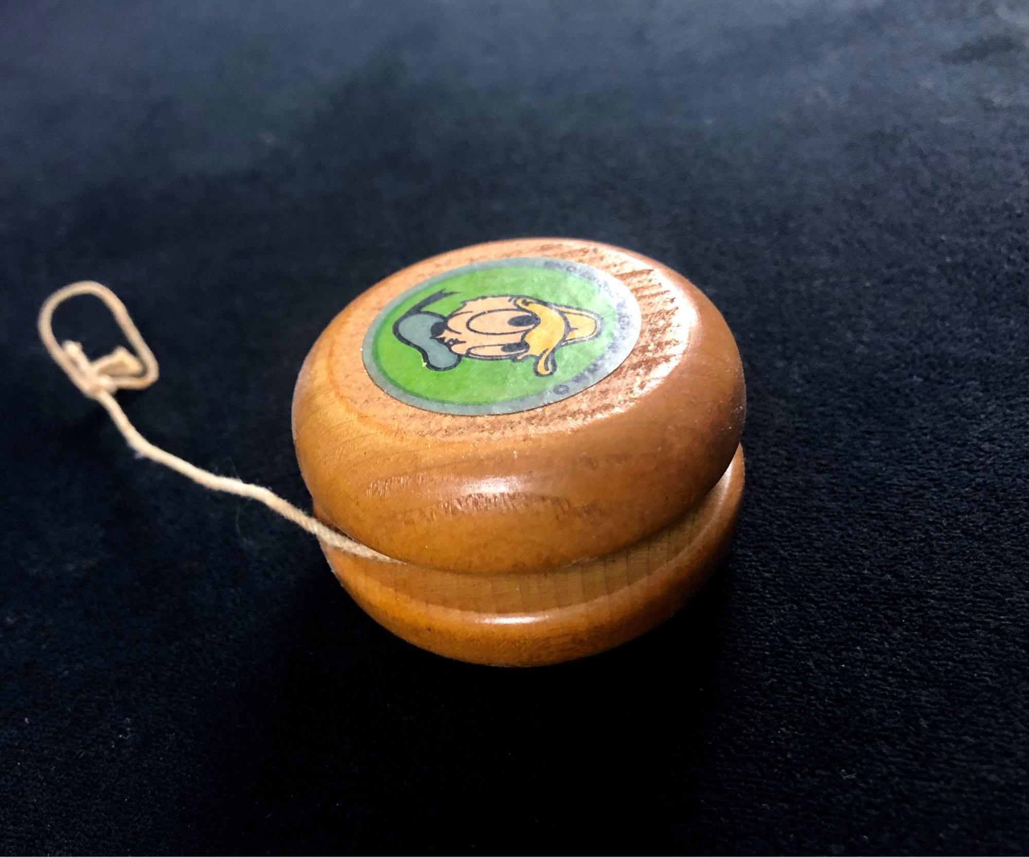 Vintage Donald Duck Walt Disney Productions Wooden Yo-Yo