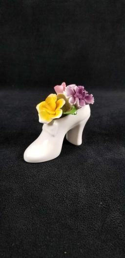 Radnor Like Bone China Minature Flowers in Heel