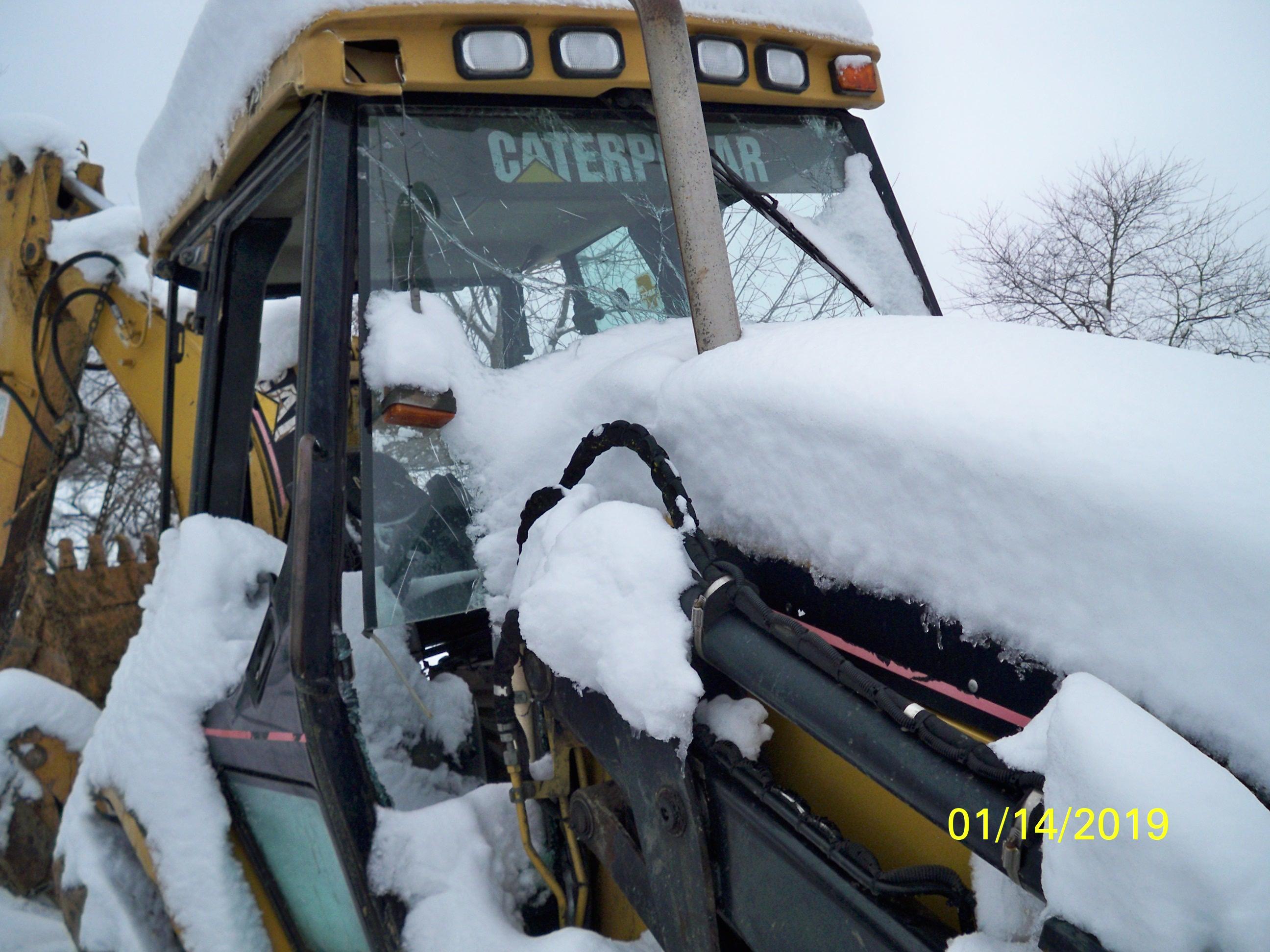 Insurance Claim: 2003 Caterpillar 420D Backhoe