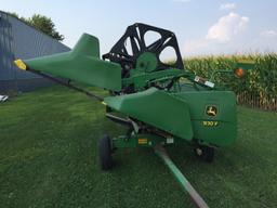 John Deere / JD 930 Bean Head with Unverferth Cart