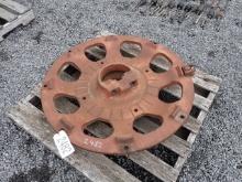 (1) Cast IH Wheel Center