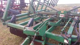 John Deere 724, 24' soil finisher