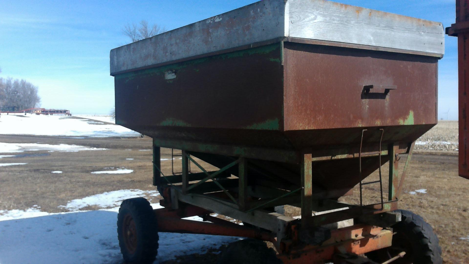 Dakon 185 gravity flow wagon