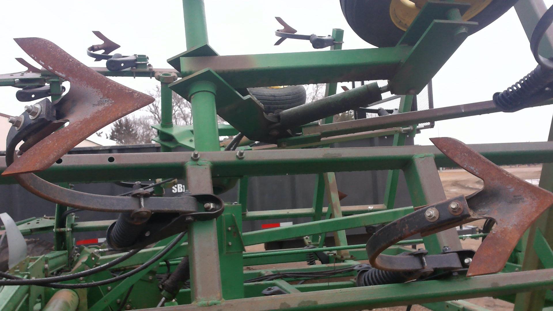 JohnDeere 980 Cultivator