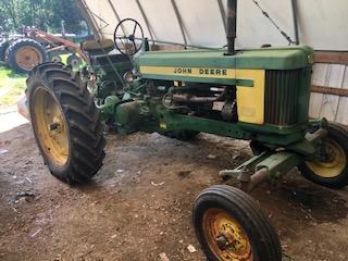 John Deere 520