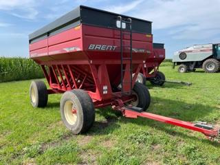 Brent 444 Grain Train Gravity Flow Wagon