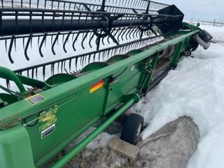 John Deere 925F 25' Air Reel Bean Head