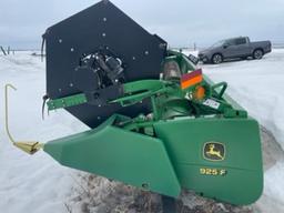 John Deere 925F 25' Air Reel Bean Head