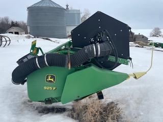 John Deere 925F 25' Air Reel Bean Head