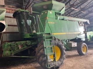 John Deere 9610 Maximizer Combine