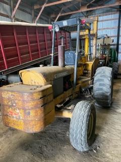 JOHN DEERE JD480-B FORKLIFT