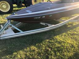 1982. Glastron Carlson Boat C 535. - 140 hp Evinrude & trailer.